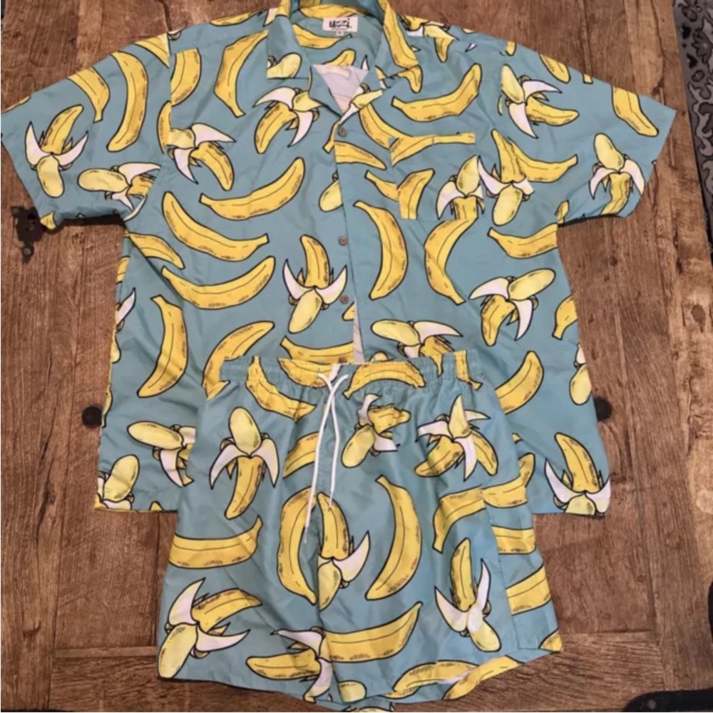 Uzzi Bananas Short Sleeve Shirt Light Blue. Nice & Shorts Shirt Is XL / Shorts L